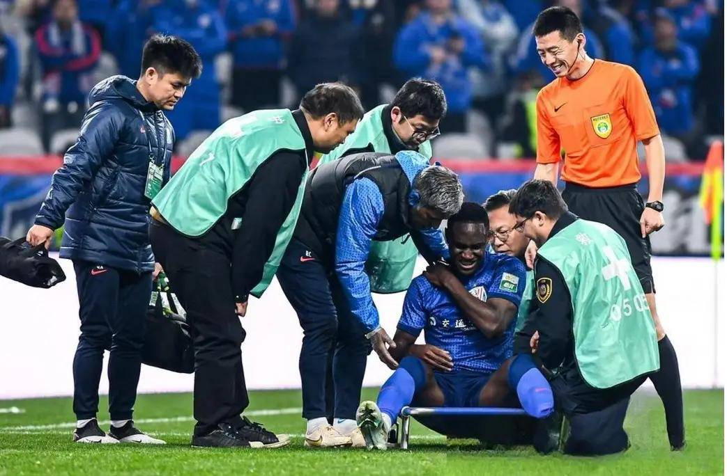 国际比赛日上海申花战术微调:意甲节点到来;引发热议;高层口径保持一致  国际比赛日上海申花战术微调:意甲节点到来;引发热议;高层口径保持一致