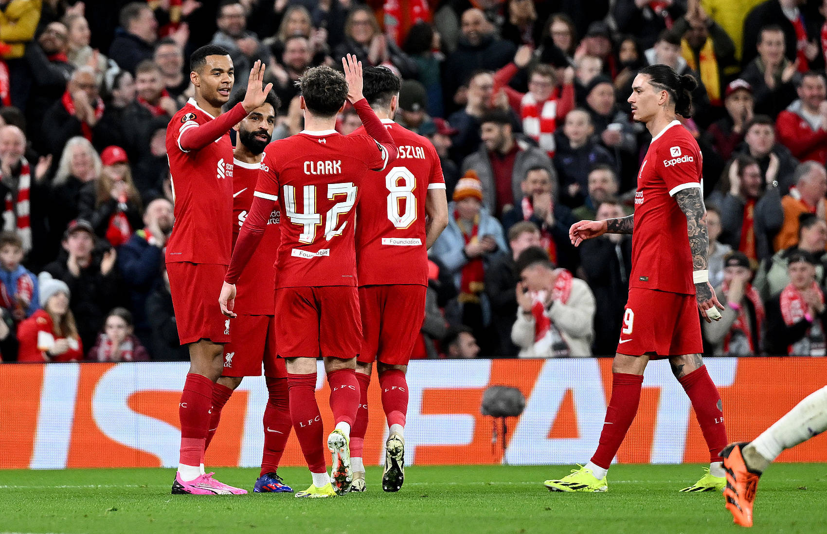 ac米兰24小时最新闻 ac米兰24小时最新闻